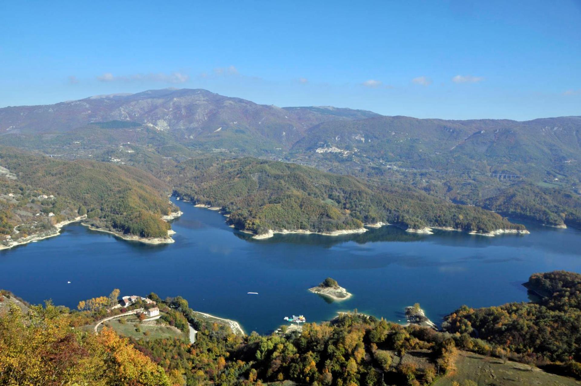 Agriturismo Incantesimo Del Lago Salto Varco Sabino Esterno foto